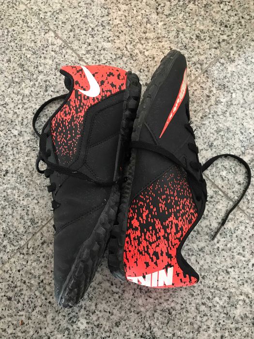 Chuteiras Nike, N.º 38 - Novas
