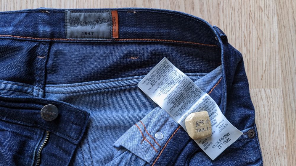 Jeansy Wrangler Arizona 34/32
