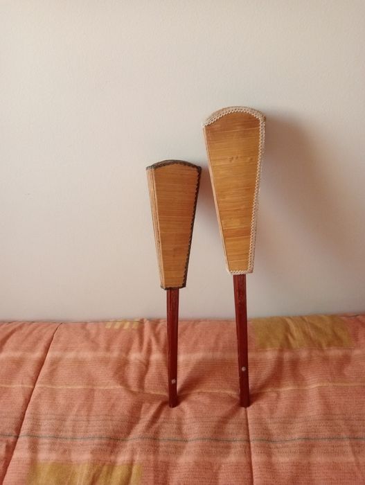 Leques decorativos em madeira