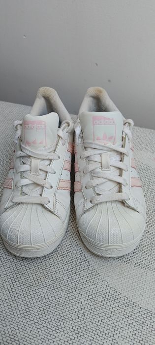 Buty adidas superstar 35,5 białe
