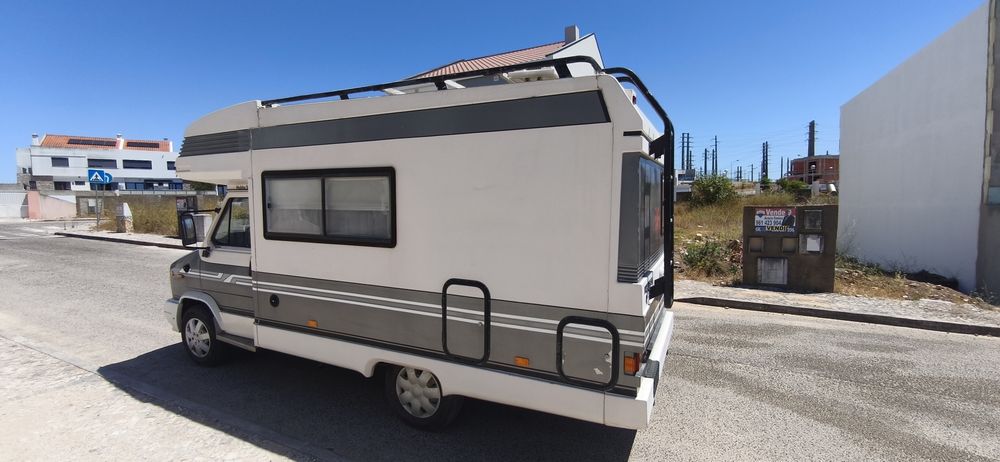 Autocaravana Peugeot 1.9 td 5 lugares de livrete