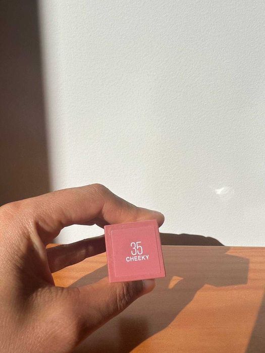 Batons Maybelline New York SuperStay Vinyl ink (35 Cheeky) - 98%