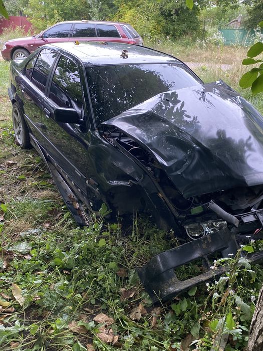 Розбір бмв е36 після дтп