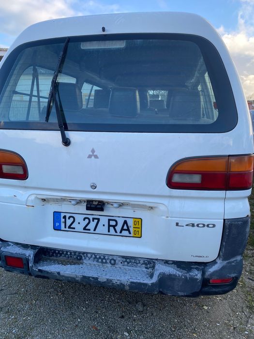 Mitsubishi L400 9 lugares