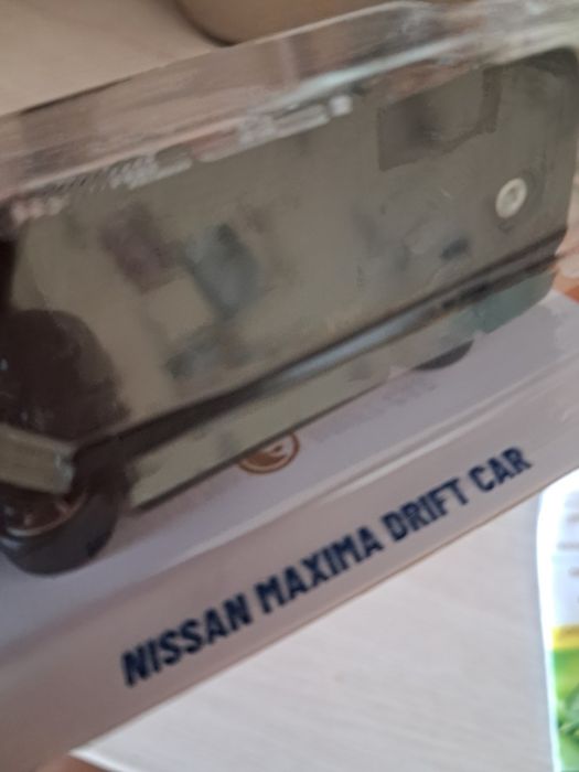 Продаю машинку Hotwheels Nissan Maxima Drift car STH