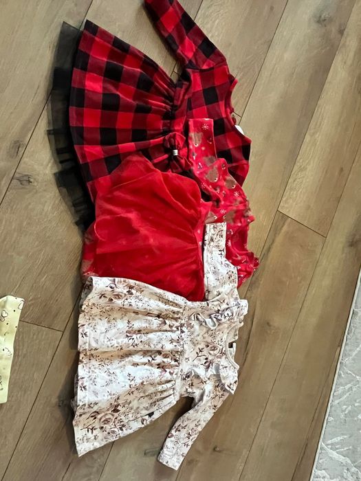 Zestaw ubranek dla dziewczynki r. 74