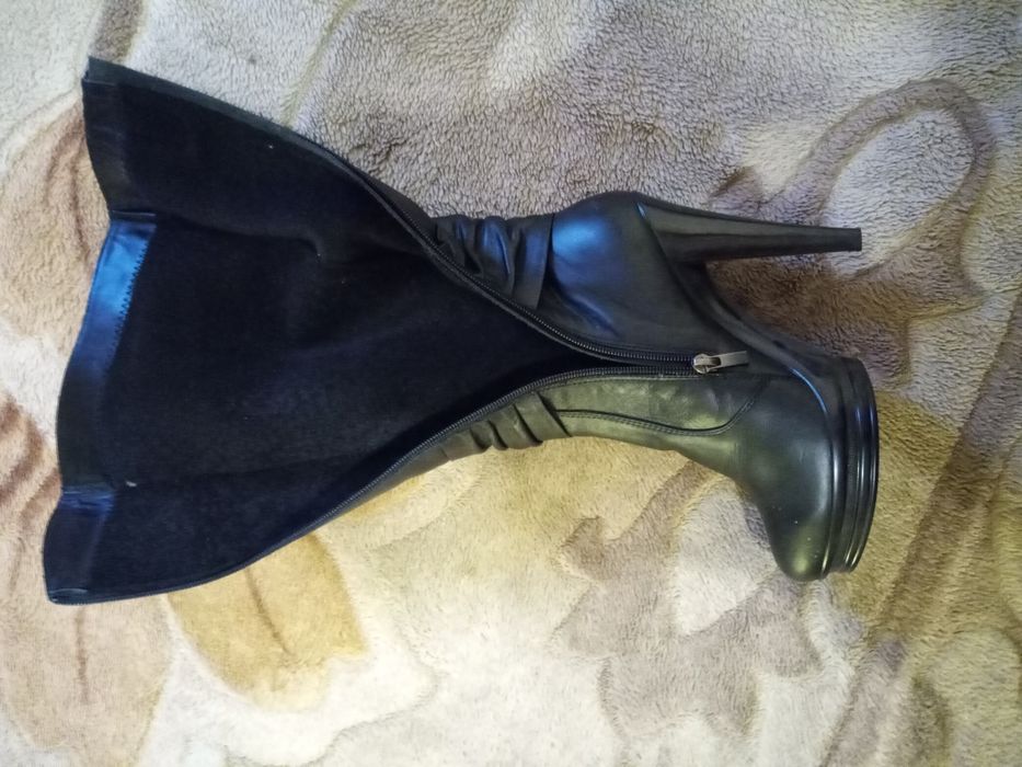 Сапожки жіночі шкіряні