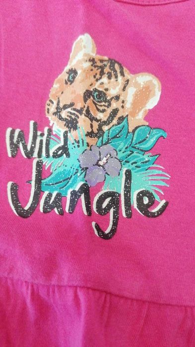 Roupinha de criança de atias idades