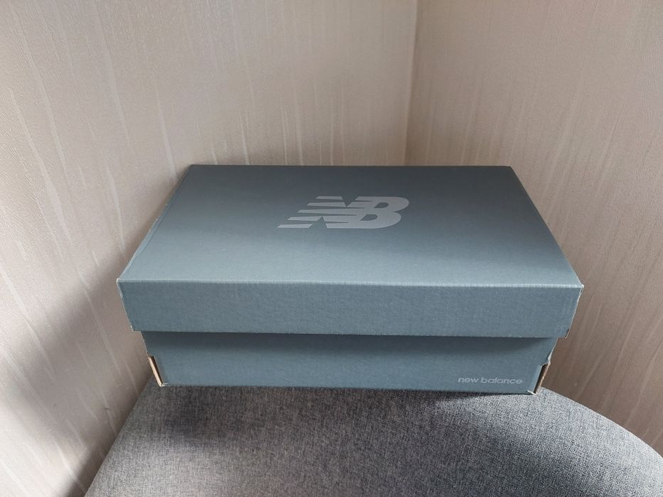Коробка new balance коробка для взуття кросівки нью беленс коробка для обуви нью баланс