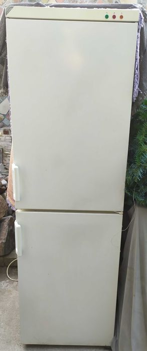 Холодильник  Privileg