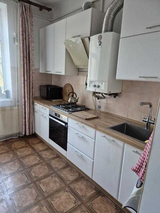 Продаж квартири на вул. Зарицьких
