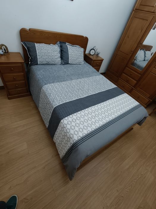 Quarto completo com colchão
