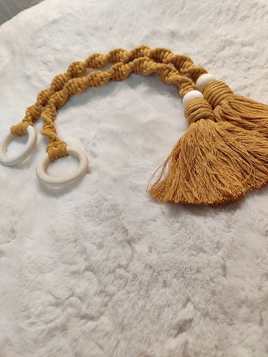 Prende cortinados macramé