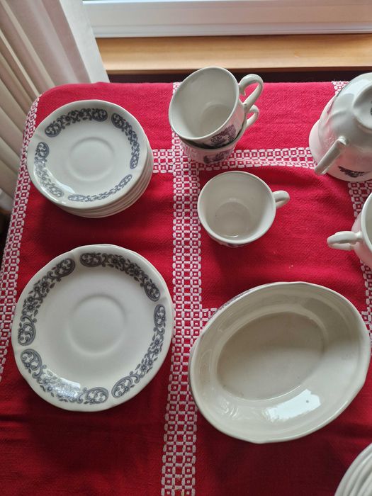 Serviço completo Vintage (12 pessoas) - Fabrica da Loiça de Sacavém