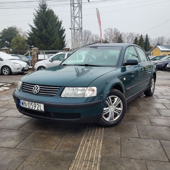 Na sprzedaż Passat b5 1.8 benzyna/gaz/nowy gaz/nowe zawieszenie/ladny/