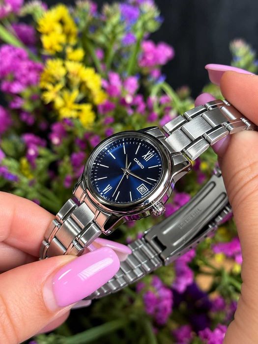 Годинник Часы Casio LTP-V002D-2B3