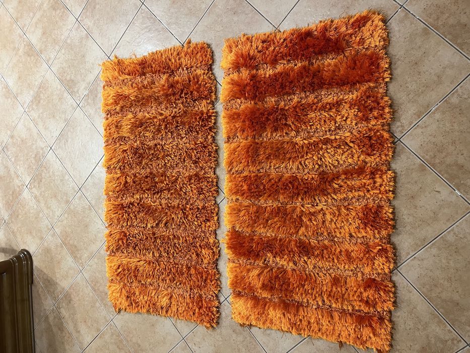 Tapetes Laranja Médios