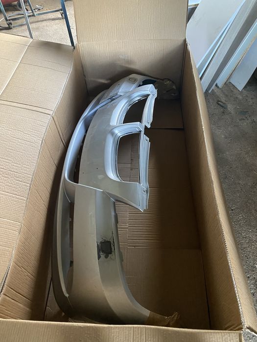 Para-choques BMW 320 e90 dianteiro