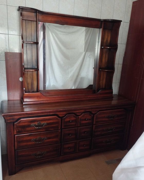 Conjunto de dois moveis vintage em madeira