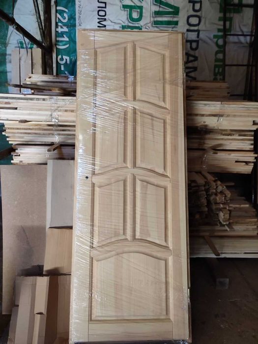 Двері дерев'яні, двері з дерева, двері з масиву сосни, різні моделі