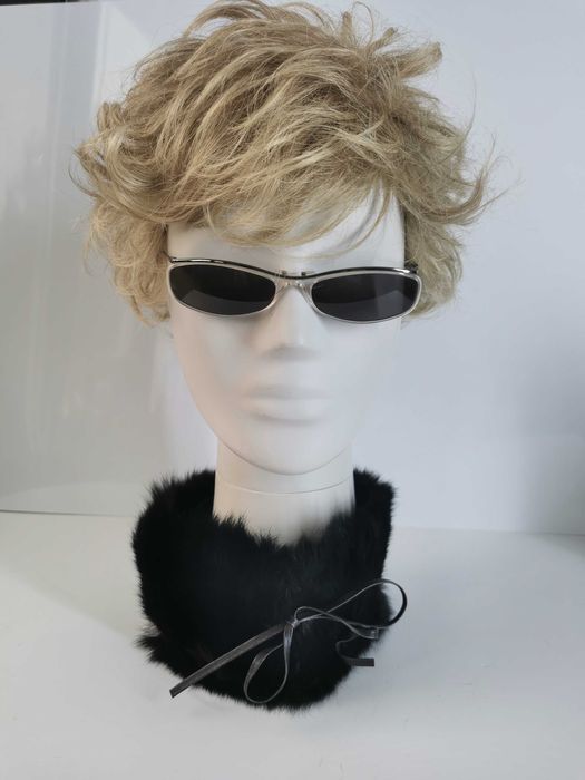 stójka na płaszcz futro naturalne