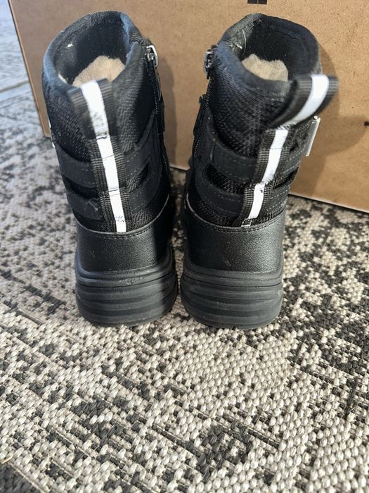 Дитячі зимові ботиночки