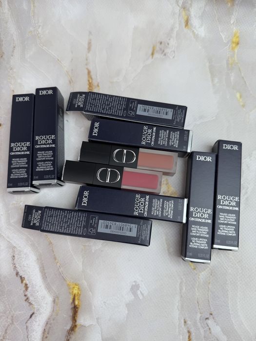 Помада для губ Dior Rouge On Stage Ink Intense Comfort