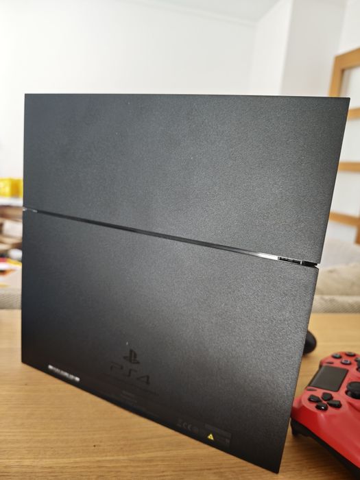 PlayStation 4 1TB