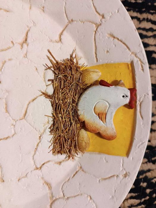 Декоративна тарілка на стіну