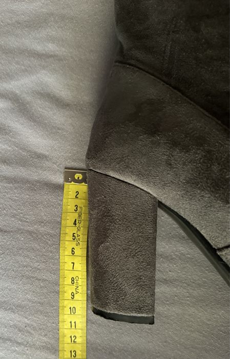 Kozaki jesienno zimowe szare na obcasie