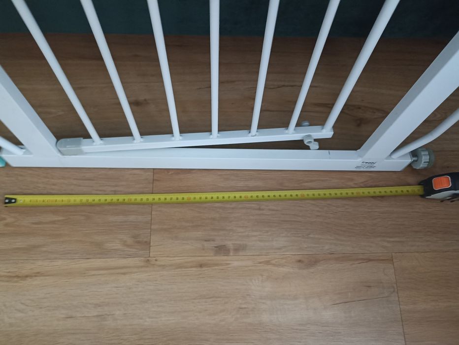 barierka, bramka zabezpieczająca schody