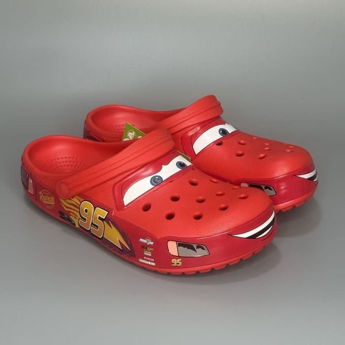 крокси mcqueen x crocs тапки маквін