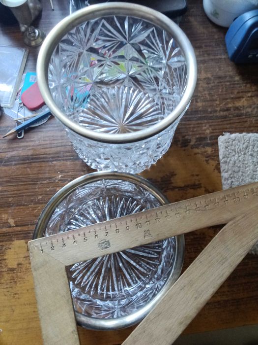 Ваза-хрусталь продам !