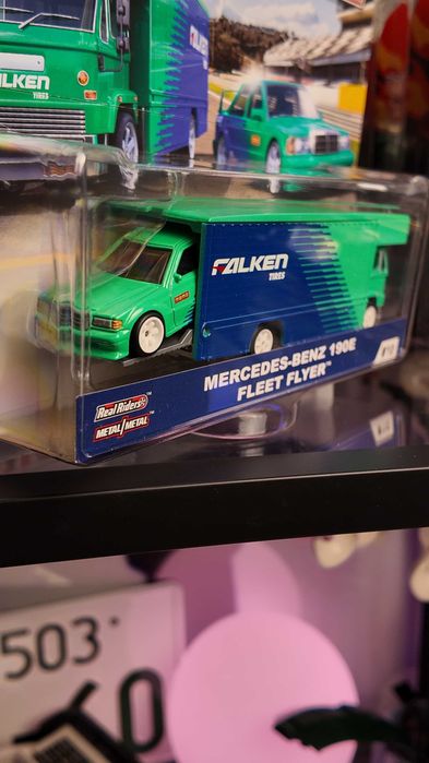 Hot Wheels Premium Car Culture Mercedes-Benz W201 Fleet Flyer