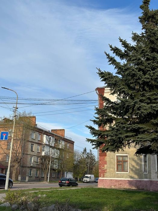 Продам 3-х кімнатну квартиру