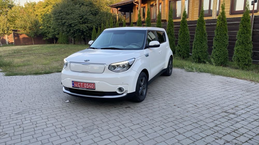 Продам електро KIA SOUL  EV
