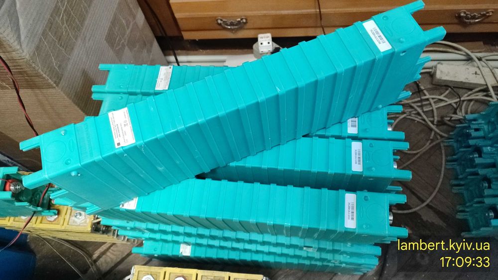 несправний залізофосфатний акумулятор