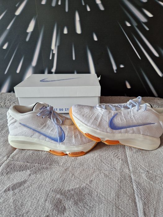 Nike GT hustle3 blueprint EU43