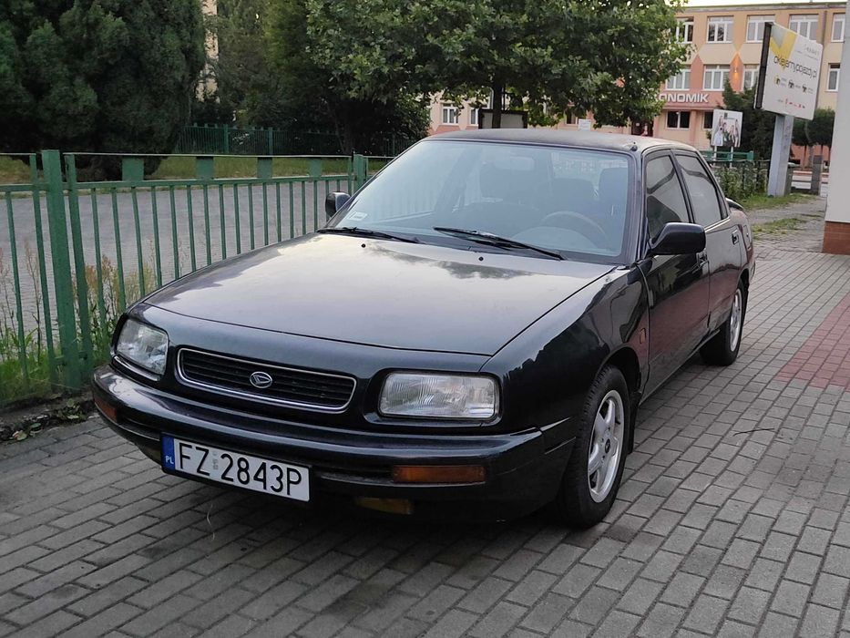 Daihatsu Applause Limited Edition 1997 1.6 benzyna HD-E 105 KM