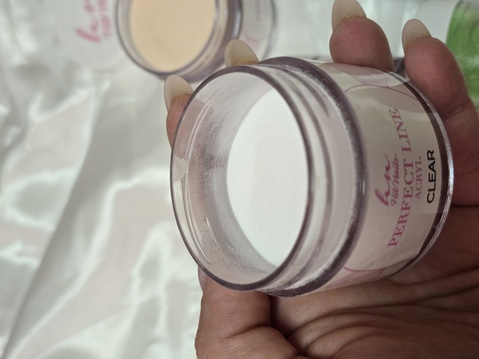 Materiais Acrilico HN e acessorios