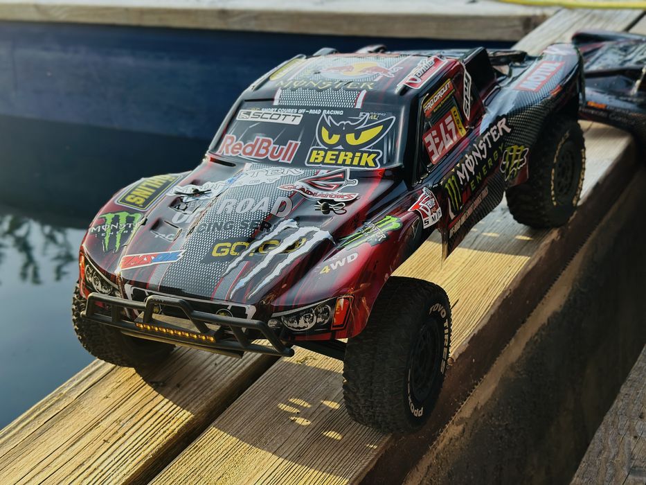 RC модель 2WD 1/10(70км/час)