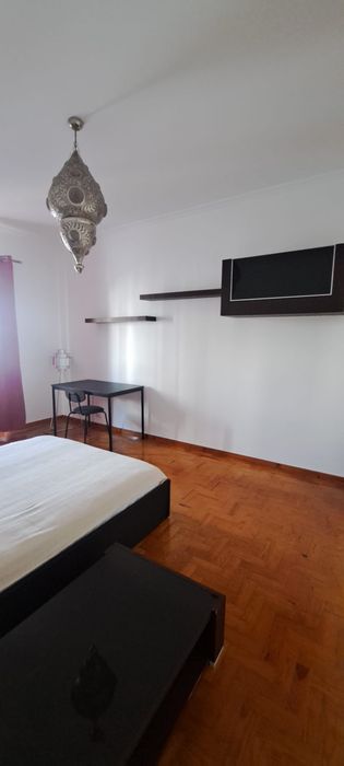 Quarto para estudante