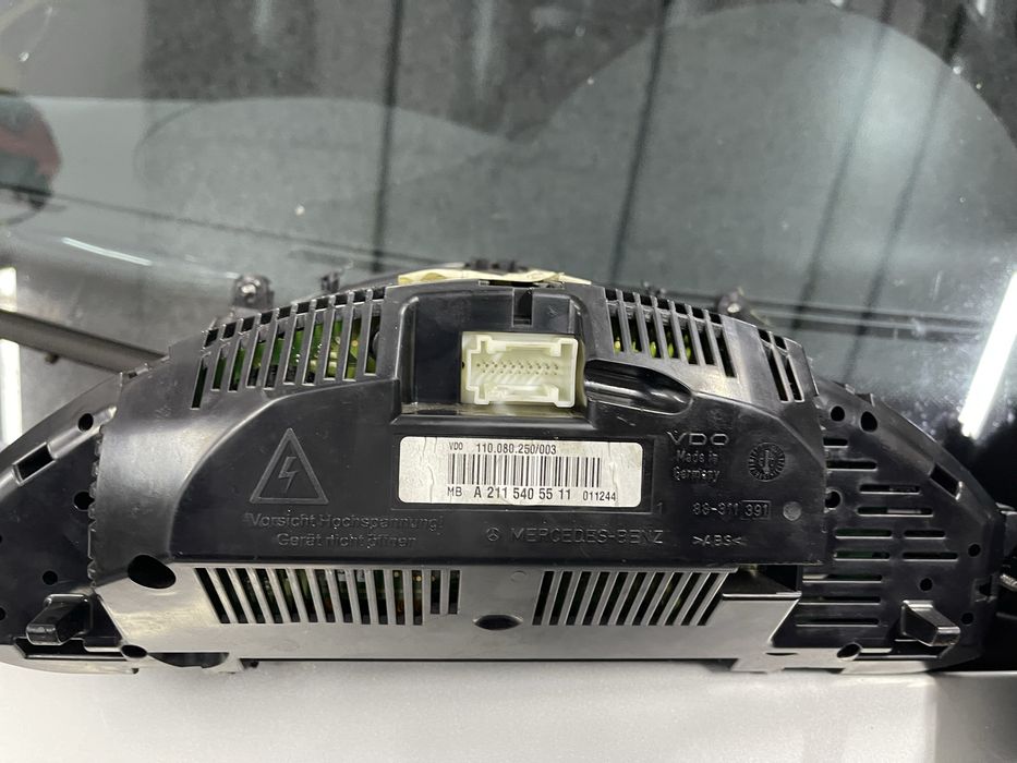 Mercedes w211 licznik zegary