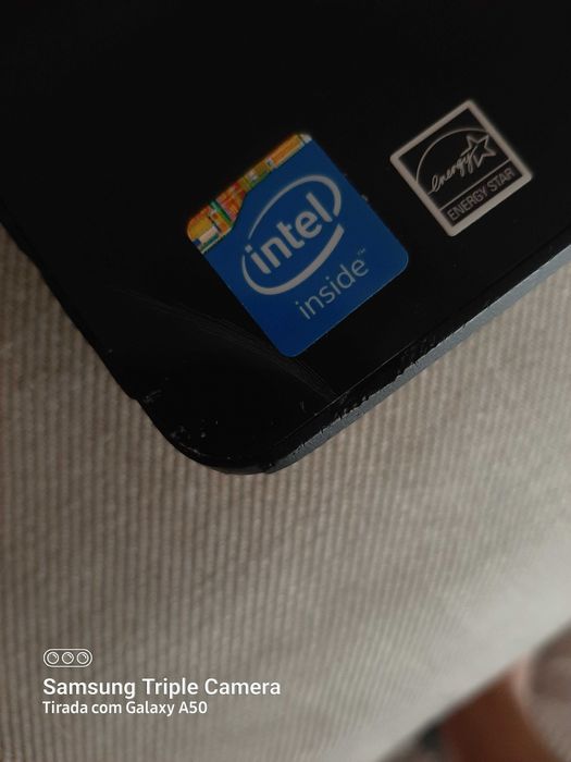 Lenovo Yoga 300 11BR Touchscreen with Linux Mint Cinnamon OS or Another64563969198850124