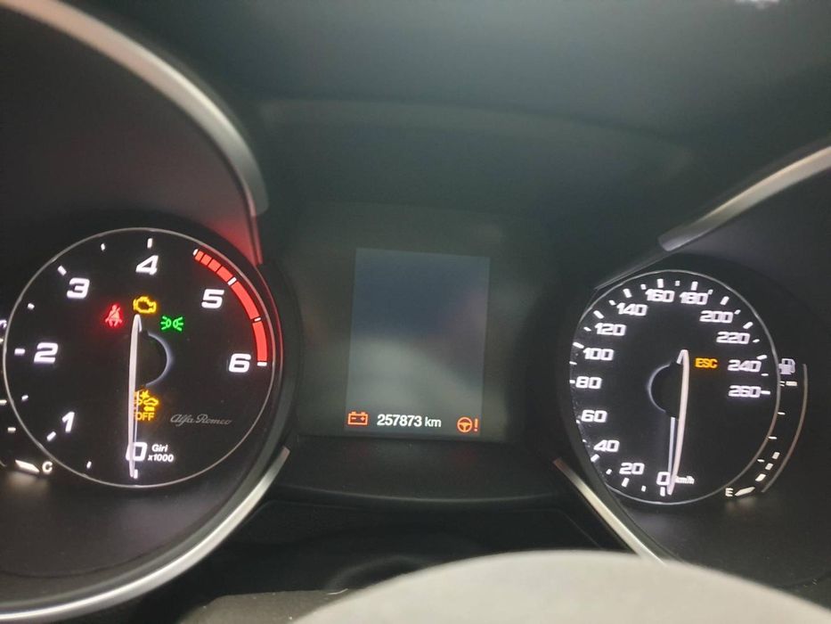 Câmera De Visualização Frontal Alfa Romeo Stelvio 630