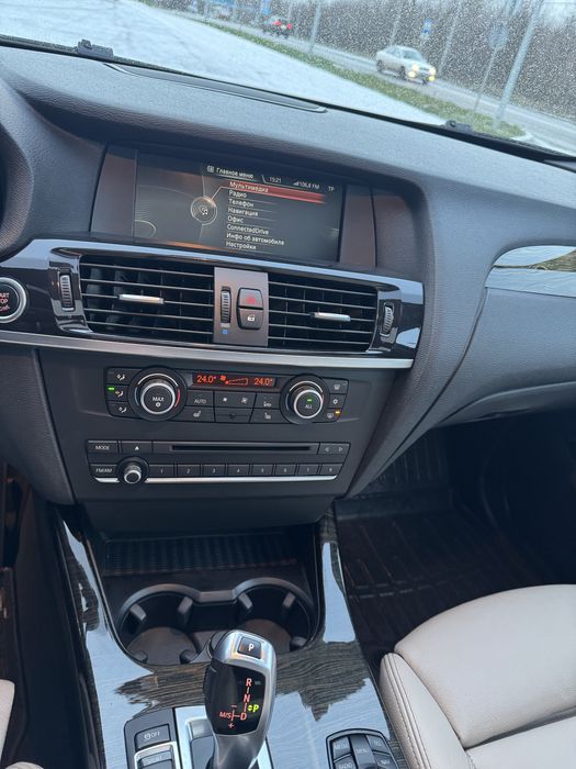 Продам BMW X3 F25