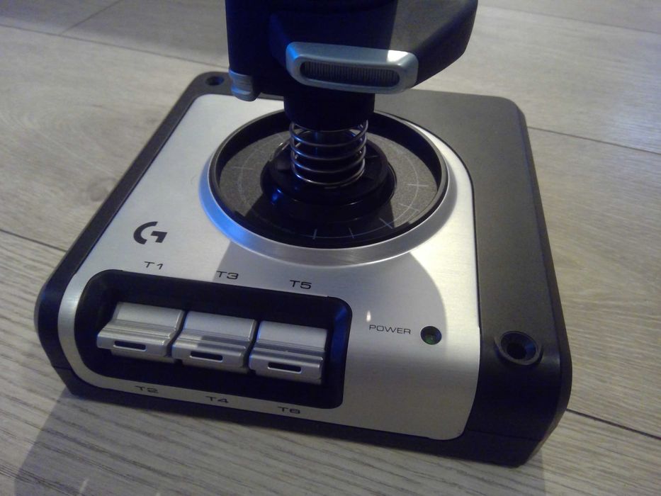 HOTAS Logitech G Saitek X52 Flight Control System