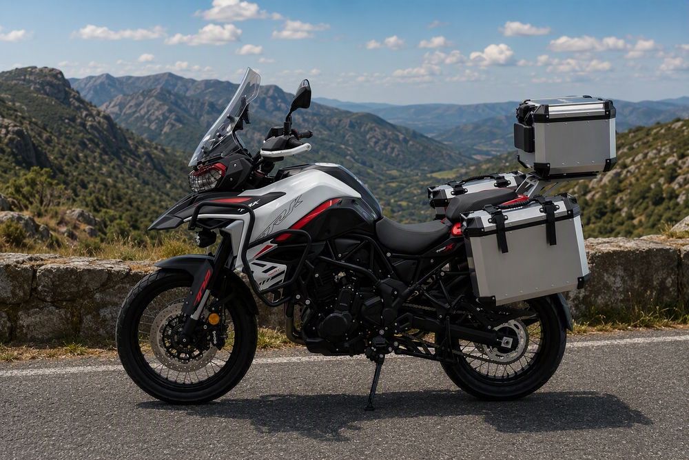 Benelli TRK 702X | Outubro 2023 | Full Extras | Apenas 8.500 km | Impecável