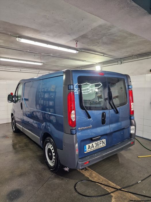Renault trafic 2.0dci 115cv versão top gama