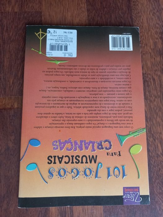 Vendo livro: 101 jogos musicais com crianças